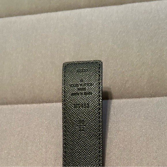 ๐ฏ Authentic Louis Vuitton 30mm reversible belt - Picture 8 of 9